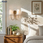 Aplique de Pared Doble Clásico Moderno Roven con Brazos Curvos y Pantallas de Tela para Dormitorio y Pasillo